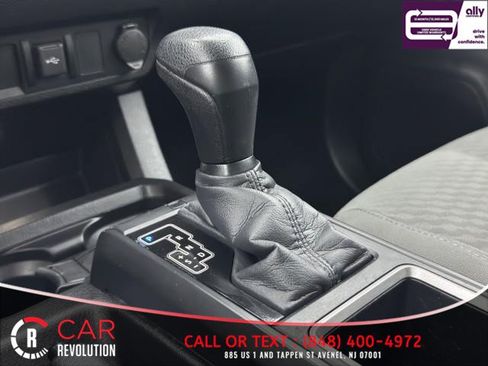Used 2021 Toyota Tacoma SR RWD image 32