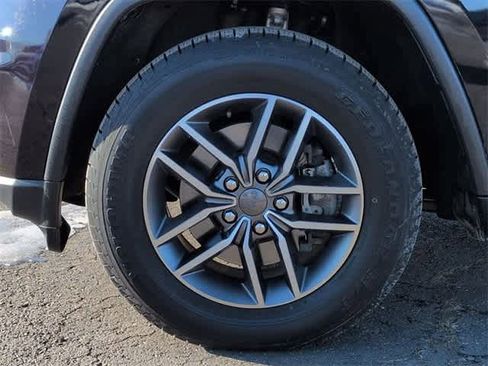 Used 2021 Jeep Grand Cherokee Limited w/ Premium Lighting Group image 14