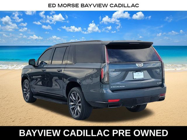 Used 2021 Cadillac Escalade ESV Sport AWD/4WD image 3