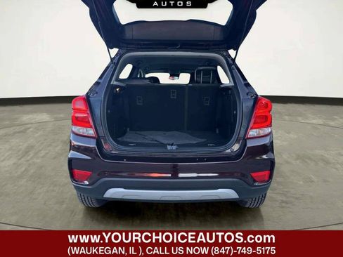 Used 2022 Chevrolet Trax LT w/ LT Convenience Package AWD/4WD image 31