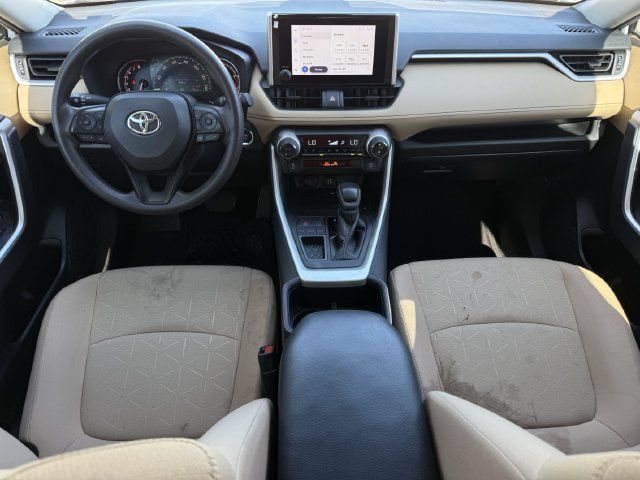Used 2023 Toyota RAV4 XLE FWD image 10