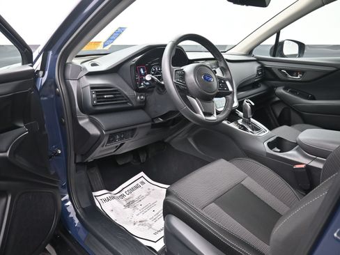 Used 2025 Subaru Outback Premium image 17