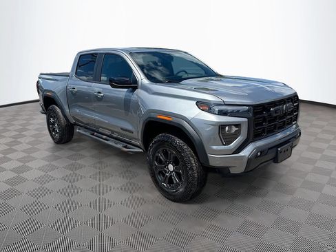 Used 2023 GMC Canyon Elevation w/ Convenience Package AWD/4WD image 4