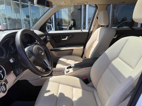Used 2014 Mercedes-Benz GLK 350 2WD image 31