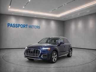 Used 2023 Audi Q5 2.0T Premium w/ Convenience Package AWD/4WD video 1