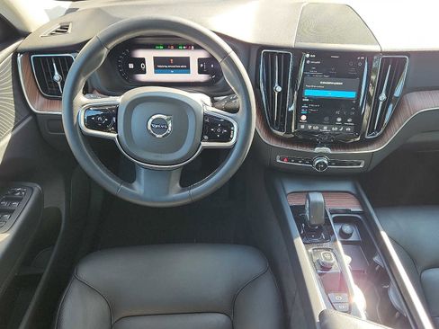 Certified 2024 Volvo XC60 B5 Plus w/ Protection Package Premier AWD/4WD image 11
