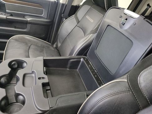 Used 2023 RAM 3500 Laramie image 30