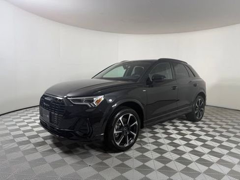 Certified 2025 Audi Q3 2.0T Premium Plus AWD/4WD image 3