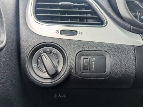 Used 2013 Dodge Journey American Value Package FWD image 31