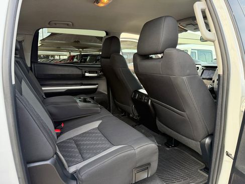 Used 2015 Toyota Tundra SR5 image 19