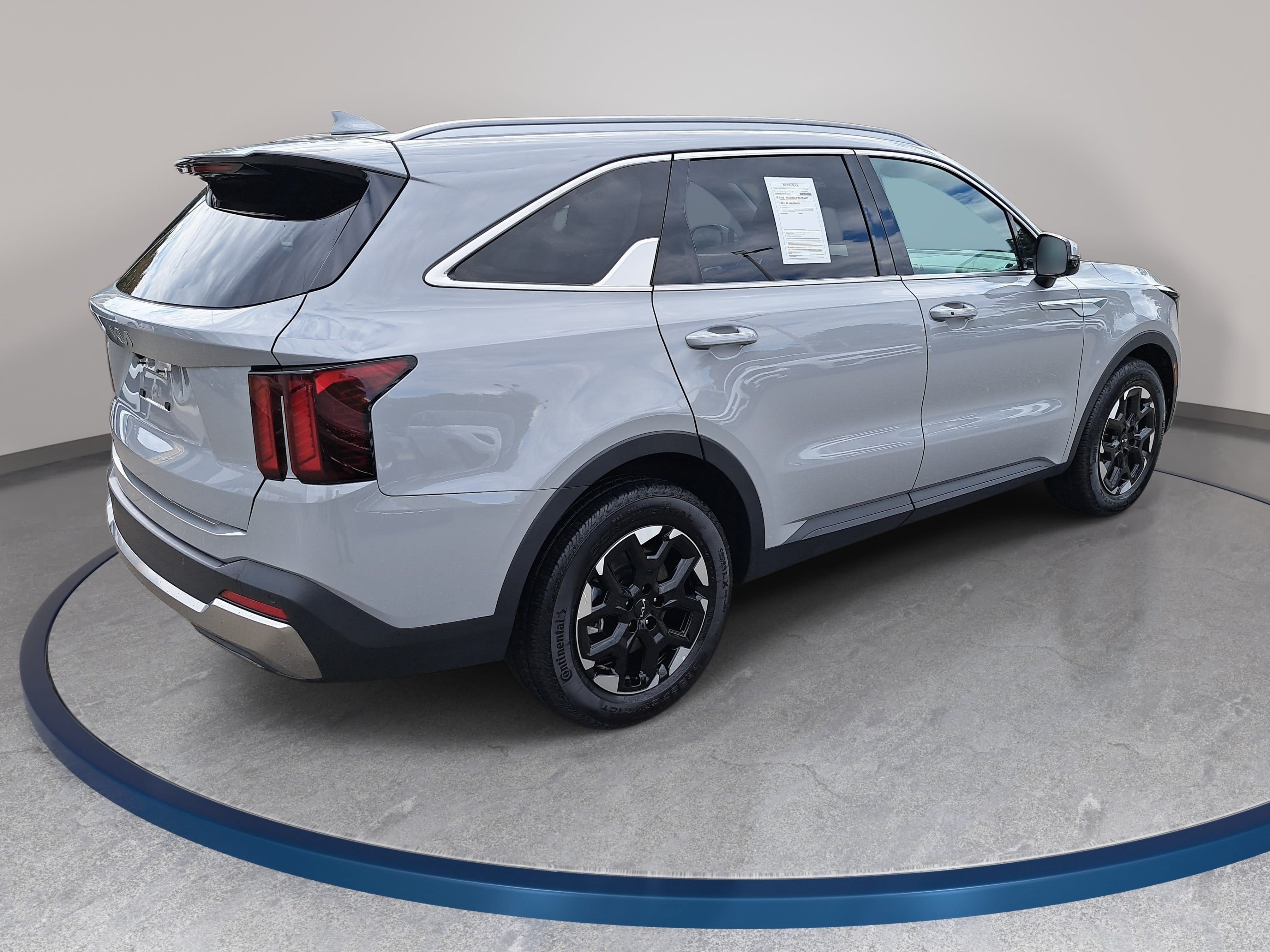 Used 2025 Kia Sorento S w/ Panoramic Sunroof Package FWD image 5