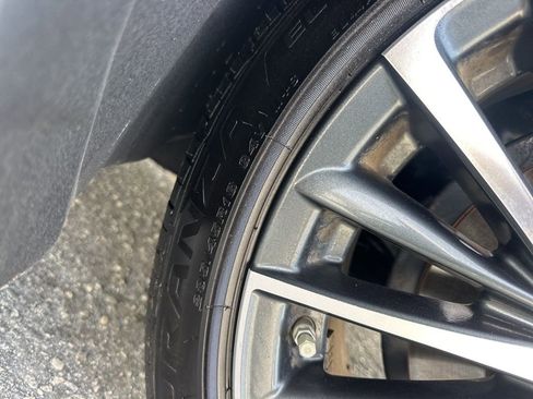 Used 2025 Lexus ES 350 w/ Premium Package image 33