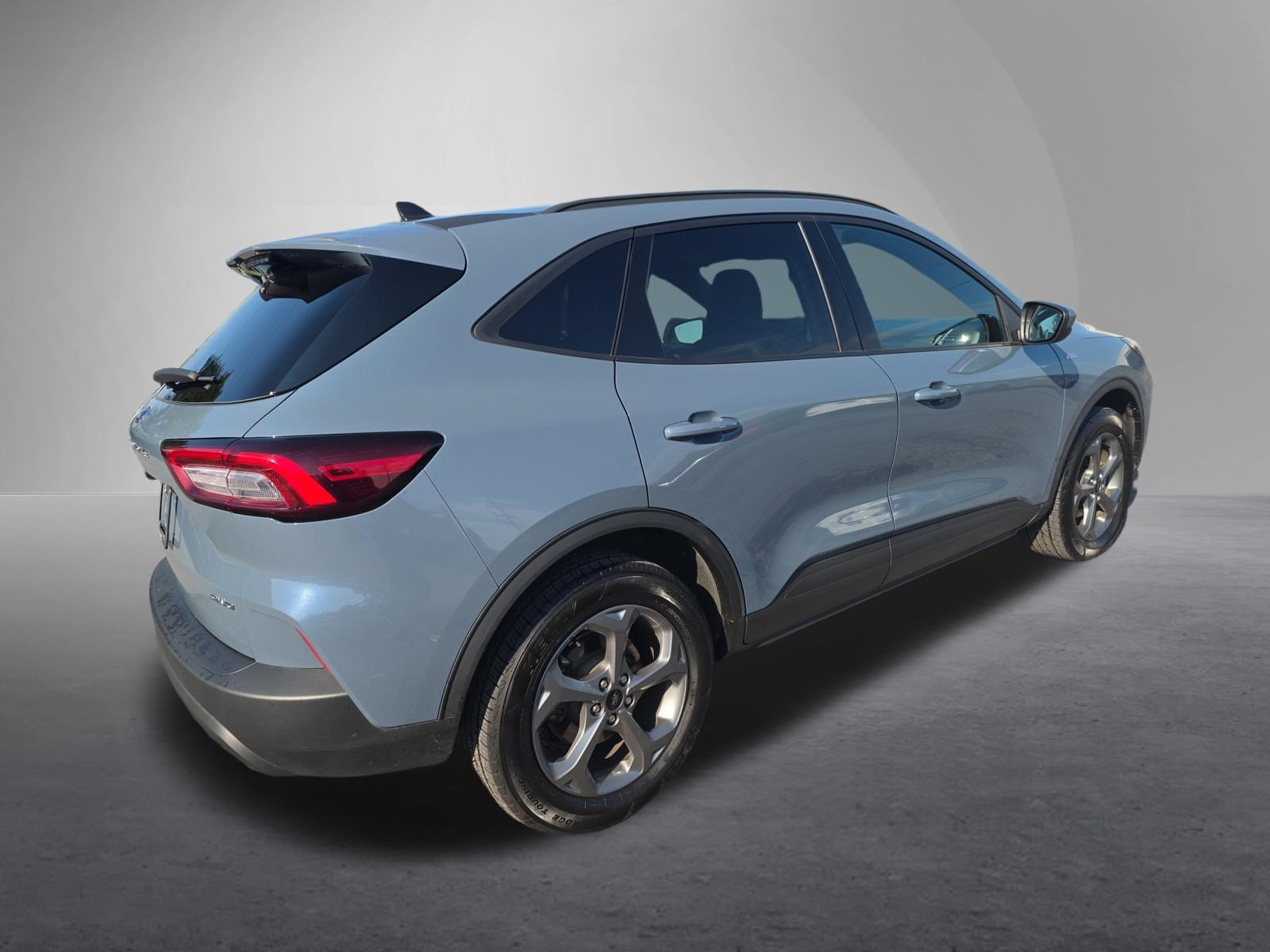 Used 2025 Ford Escape ST-Line Select AWD/4WD image 3