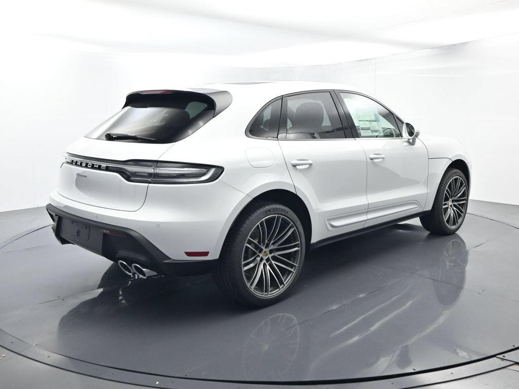 Certified 2026 Porsche Macan AWD/4WD image 15