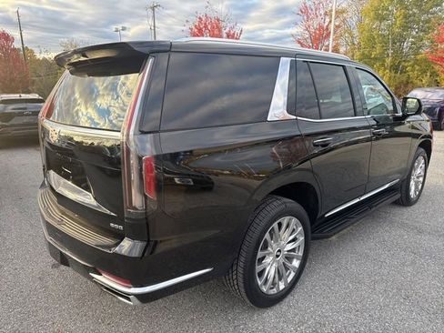 Used 2023 Cadillac Escalade Premium Luxury w/ Performance Package image 6