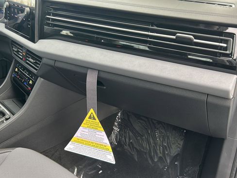 New 2026 Volkswagen Jetta SE image 21