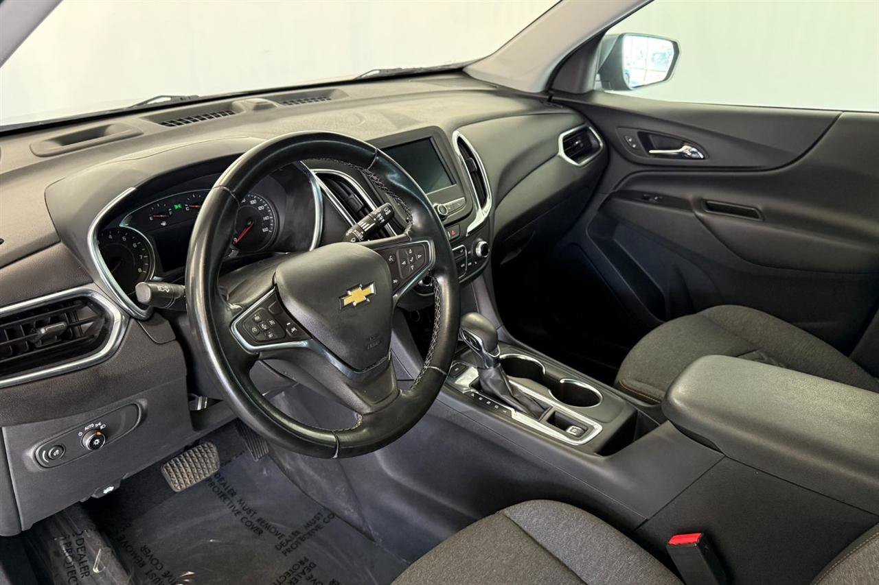 Used 2023 Chevrolet Equinox LT w/ Driver Convenience Package AWD/4WD image 9