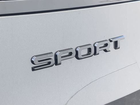 New 2026 Land Rover Range Rover Sport Dynamic SE image 13
