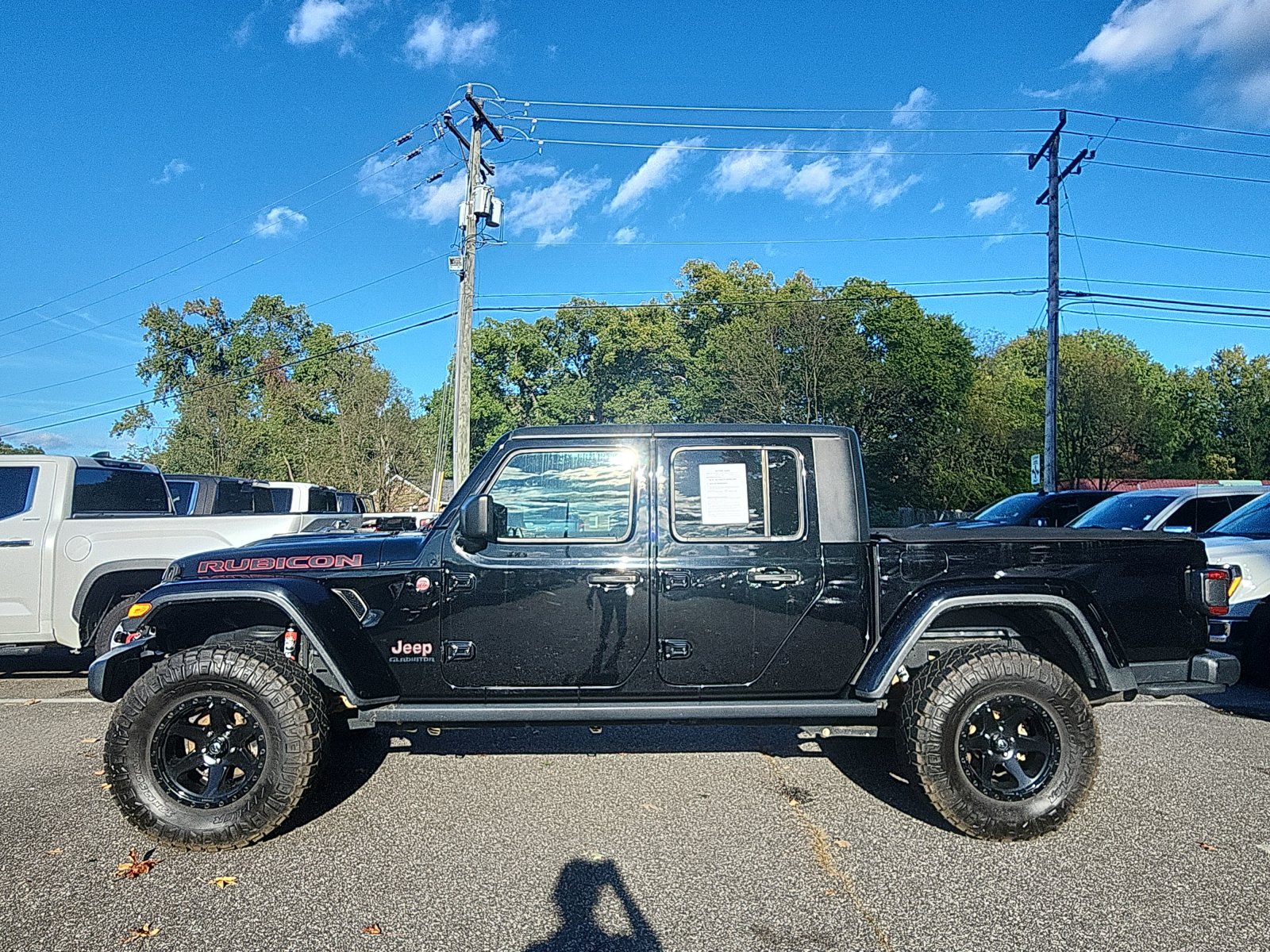 Used 2020 Jeep Gladiator Rubicon AWD/4WD image 2