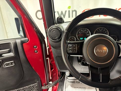 Used 2012 Jeep Wrangler Unlimited Sahara AWD/4WD image 26