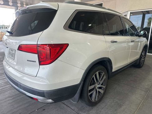 Used 2018 Honda Pilot Touring image 3