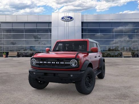New 2026 Ford Bronco Outer Banks w/ Sasquatch Package AWD/4WD image 2
