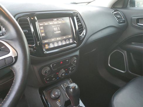 Certified 2019 Jeep Compass Limited image 22