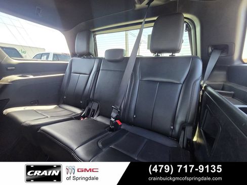 Used 2019 Ford Expedition XLT w/ Equipment Group 202A AWD/4WD image 25