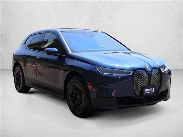 Certified 2023 BMW iX xDrive50 AWD/4WD image 4
