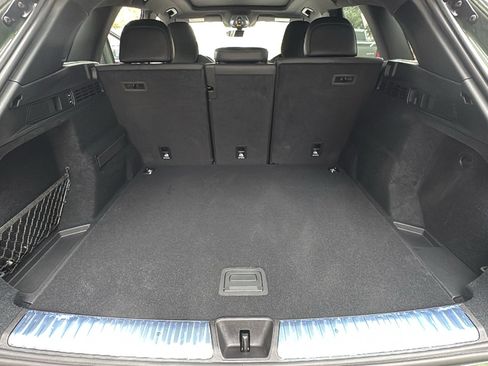 New 2025 Audi SQ5 Prestige image 25