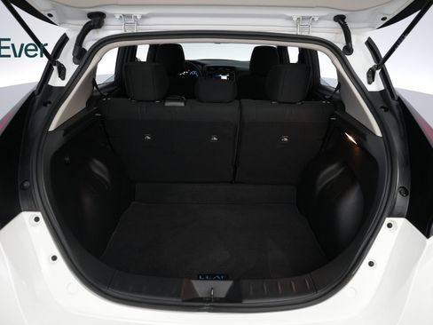 Used 2024 Nissan Leaf SV Plus FWD image 8