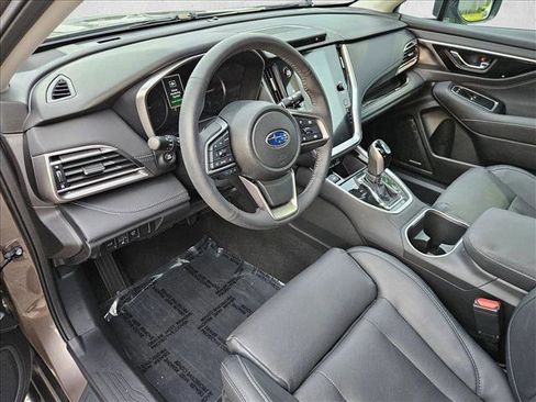 Used 2023 Subaru Outback Limited AWD/4WD image 9
