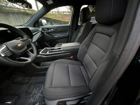 Used 2025 Chevrolet Equinox LT image 27