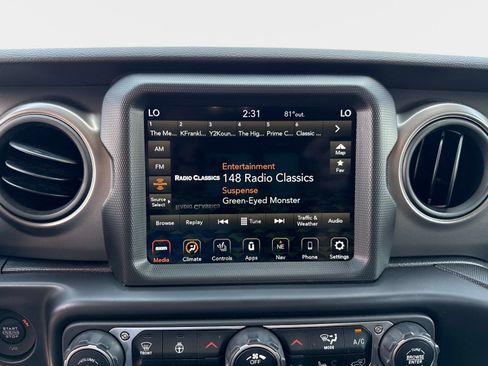 Certified 2022 Jeep Gladiator Sport AWD/4WD image 23