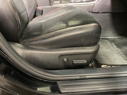 Used 2015 Toyota Camry XSE w/ Moonroof Package image 33