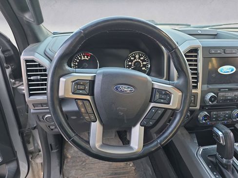 Used 2018 Ford F150 Platinum w/ Equipment Group 701A Luxury image 12