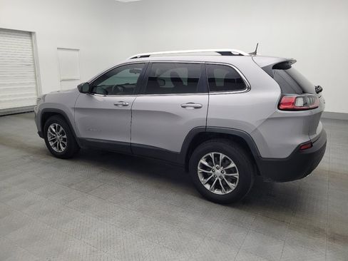 Used 2019 Jeep Cherokee Latitude Plus image 2