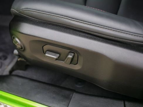 Used 2025 Jeep Gladiator Rubicon image 8