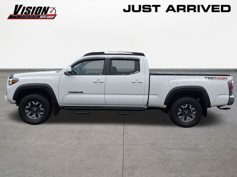 Used 2023 Toyota Tacoma TRD Off-Road image 8