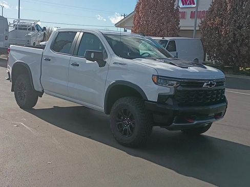 New 2026 Chevrolet Silverado 1500 ZR2 image 3