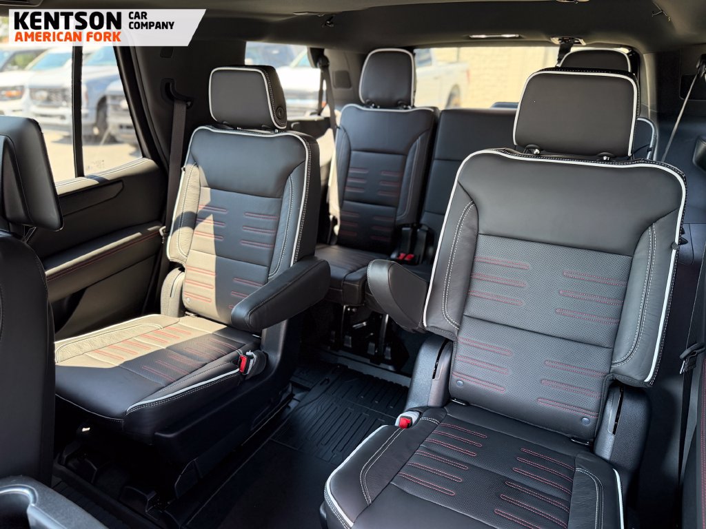 Used 2025 GMC Yukon AT4 Ultimate w/ LPO, Floor Liner Package AWD/4WD image 32