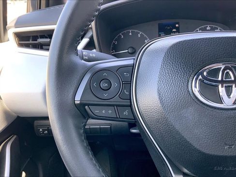 Certified 2025 Toyota Corolla SE FWD image 22