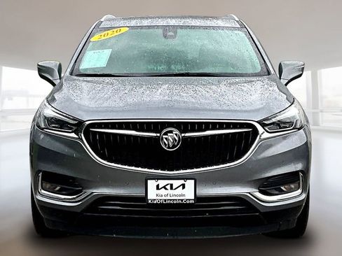 Used 2020 Buick Enclave Premium w/ Sun and Sites Package AWD/4WD image 2