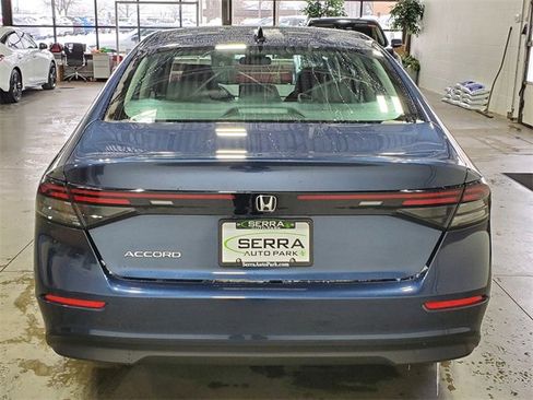 Used 2025 Honda Accord SE image 5