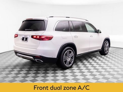 Used 2024 Mercedes-Benz GLS 450 4MATIC image 5
