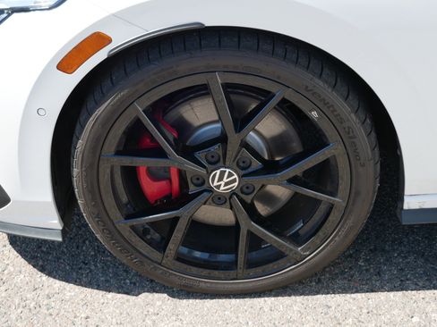 Certified 2024 Volkswagen GTI Autobahn w/ MDO Package FWD image 15