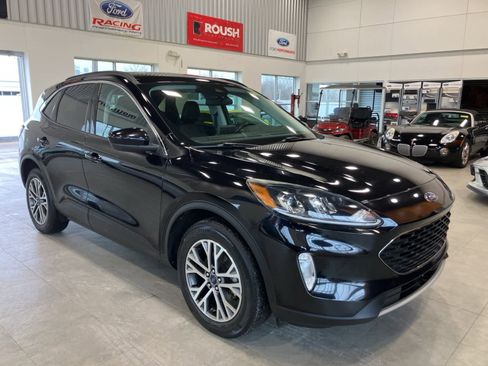 Used 2021 Ford Escape SEL w/ Technology Package image 3