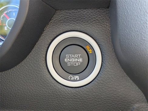 Used 2022 RAM 1500 Big Horn image 32