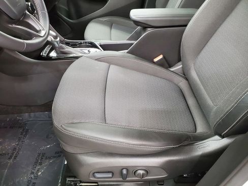 Used 2023 Buick Encore GX Preferred w/ Cold Weather Comfort Package FWD image 14