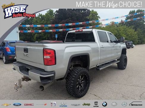 Used 2018 GMC Sierra 2500 Denali w/ Duramax Plus Package AWD/4WD image 3